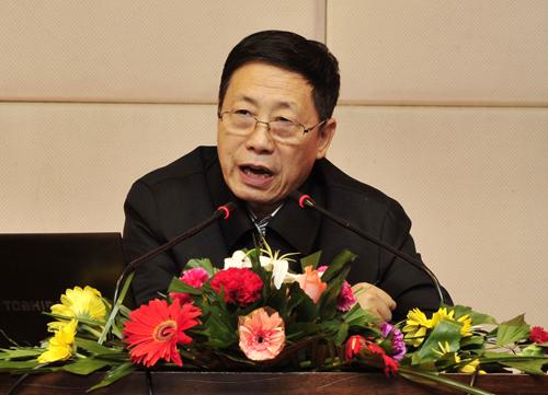 五莲县委中心组学习暨莲山大讲堂顺利举行