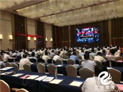 国防大学金一南将军作“将军是如何炼成的”报告