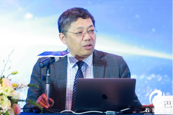 政研智库学术研究中心邀请中国银行业协会首席经济学家巴曙松演讲